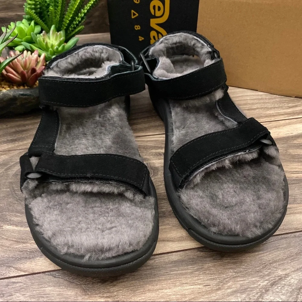 NIB Teva Hurricane Shearling Lined Sport Sandal